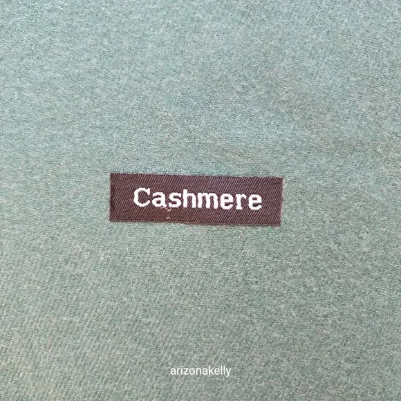 Green "Cashmere" Scarf with Chain Stitch Embroidery Flowers and Leaves - Picture 5 of 16